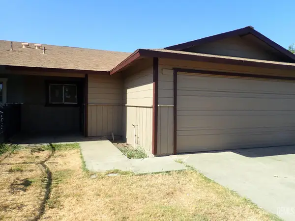 1736 17TH AVENUE, Delano, CA 93215