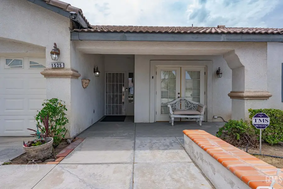 1525 SUGARLEAF RIDGE DRIVE, Bakersfield, CA 93311 - Image #3