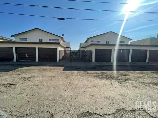 3912 SORANNO AVENUE, Bakersfield, CA 93309 - Image #2