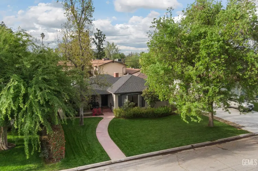 3025 19TH STREET, Bakersfield, CA 93301 - Image #2