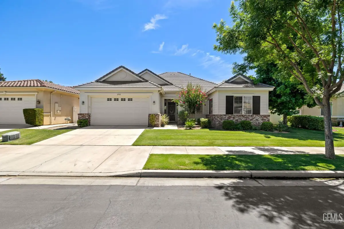 11901 KIMELFORD DRIVE, Bakersfield, CA 93312 - Image #1