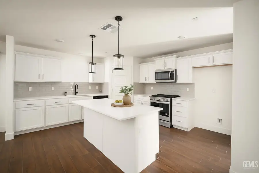 6501 BALMORHEA STREET, Bakersfield, CA 93311 - Image #3