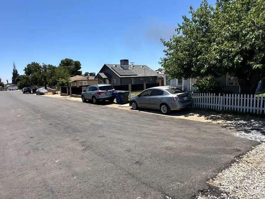1403 SHASTA STREET, Bakersfield, CA 93308 - Image #3