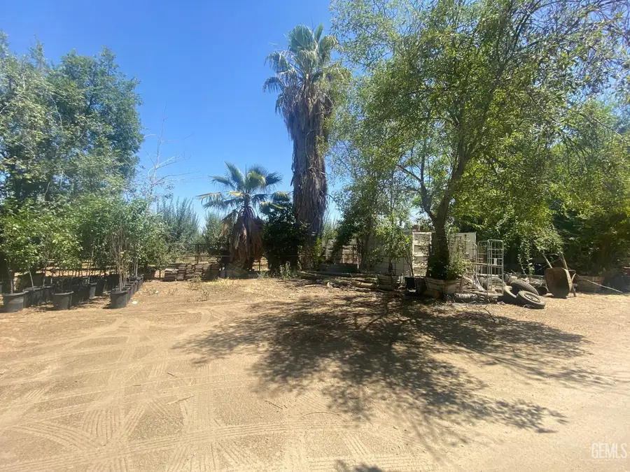 7575 WEEDPATCH HIGHWAY, Bakersfield, CA 93307 - Image #2