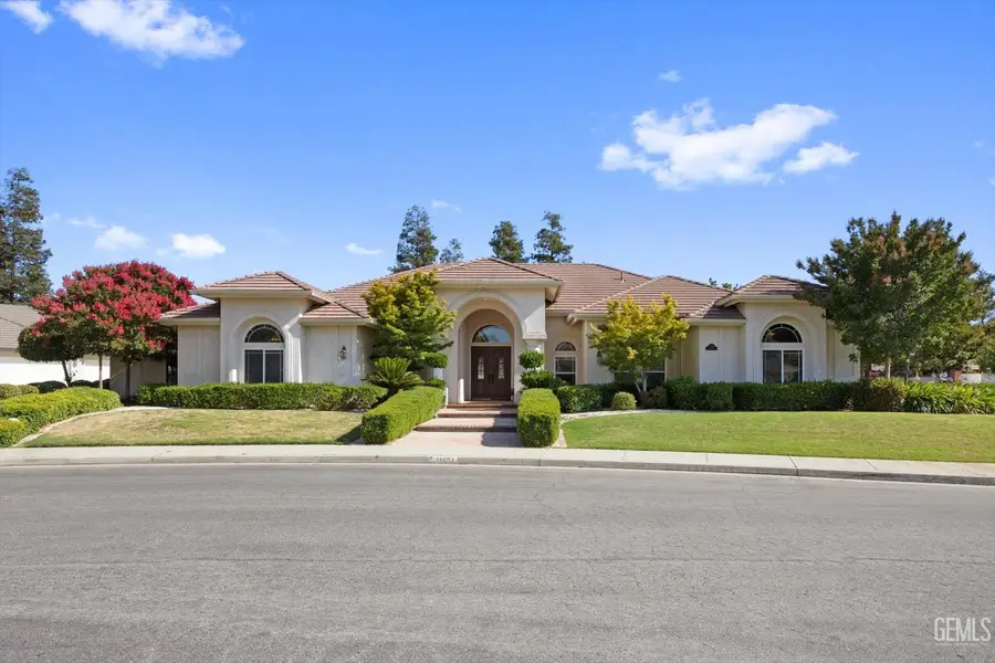11101 TORBAY DRIVE, Bakersfield, CA 93311 - Image #3