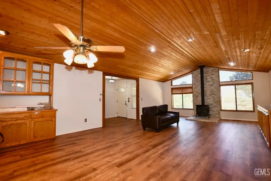 23901 PARKE COURT, Tehachapi, CA 93561 - Image #2