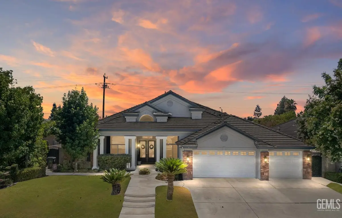1910 THREE BRIDGES WAY, Bakersfield, CA 93311 - Image #1