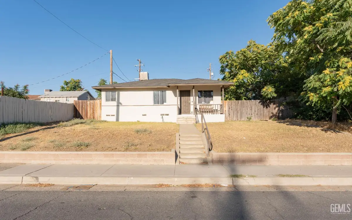 1905 MT VERNON AVENUE, Bakersfield, CA 93306 - Image #1
