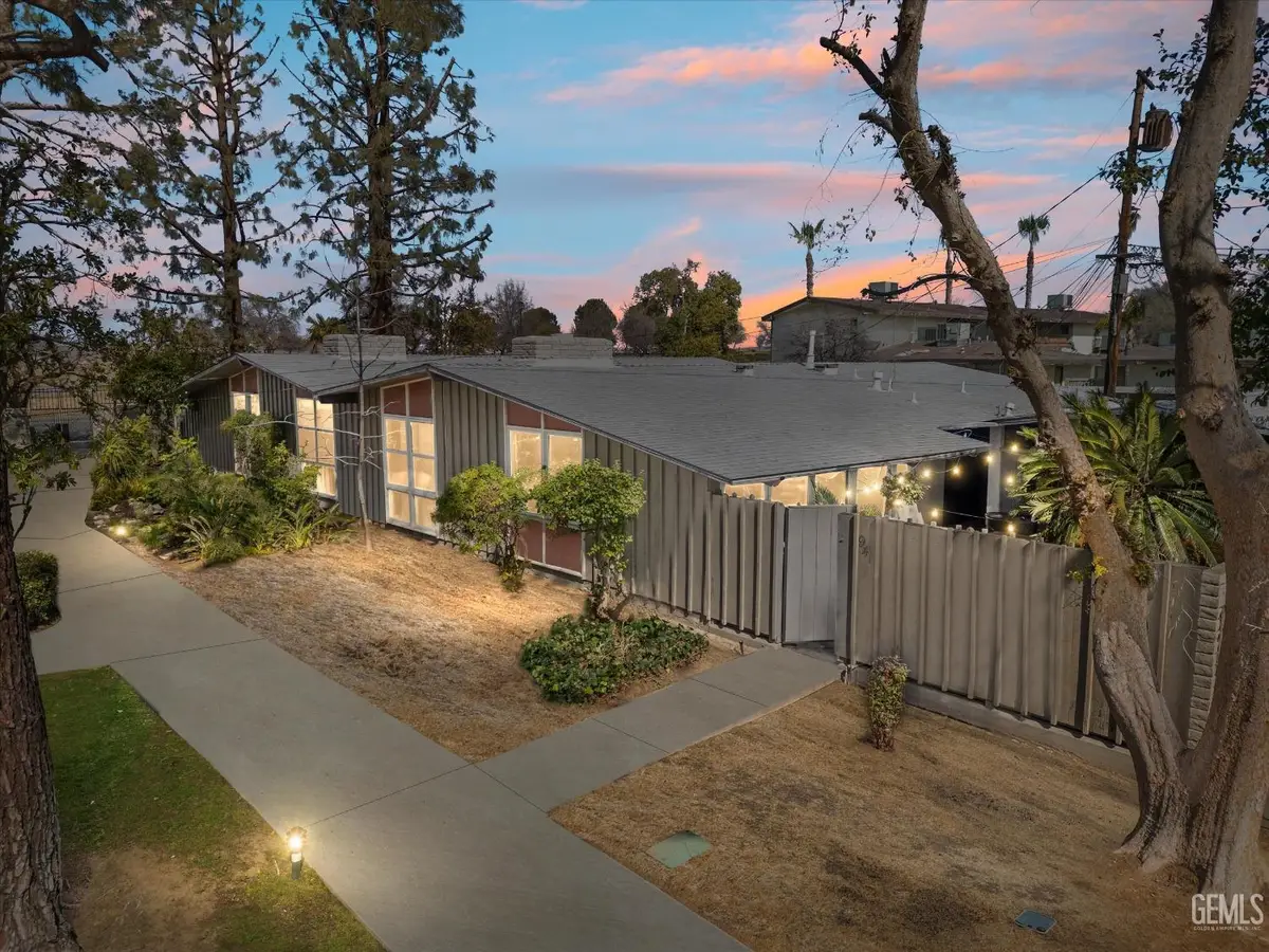 941 PANORAMA DRIVE, Bakersfield, CA 93305 - Image #1