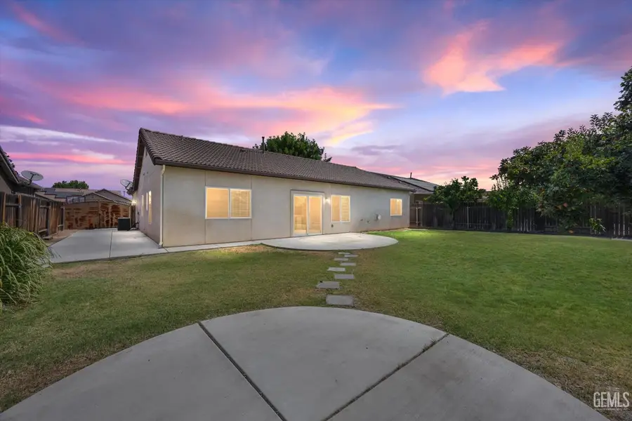 12711 WINDY RIDGE DRIVE, Bakersfield, CA 93312 - Image #2