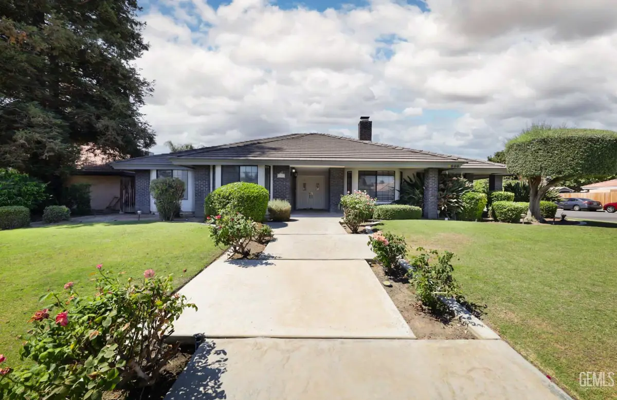 8900 BRIDLEWOOD LANE, Bakersfield, CA 93311 - Image #1