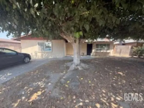 4300 KENNY STREET, Bakersfield, CA 93307