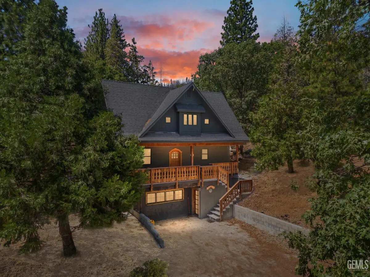 7925 OLD STATE ROAD, Wofford Heights, CA 93285 - Image #1