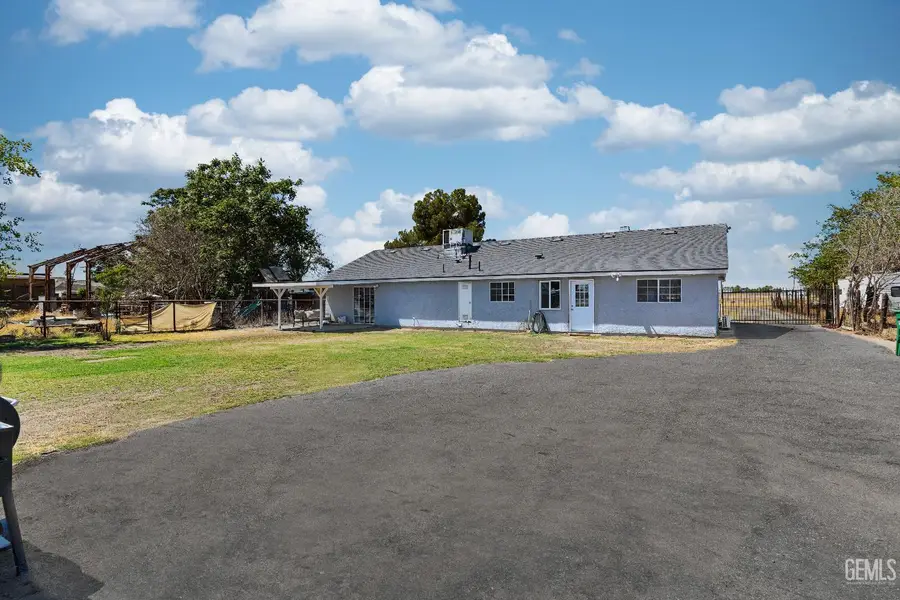 4331 LORRAINE STREET, Shafter, CA 93263 - #2