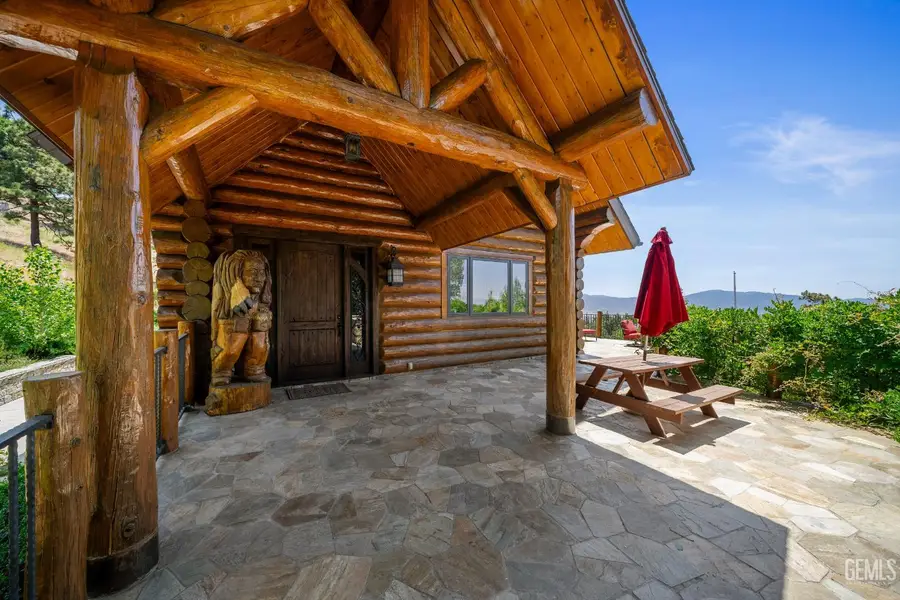 26000 DEERTRAIL DRIVE, Tehachapi, CA 93561 - Image #2