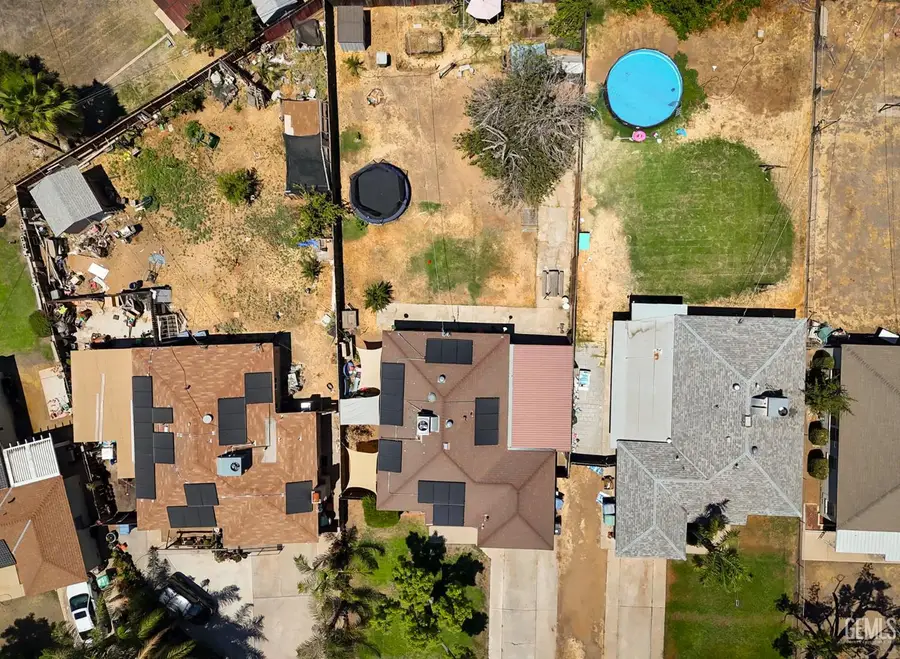 1909 MARGO LANE, Bakersfield, CA 93308 - Image #2