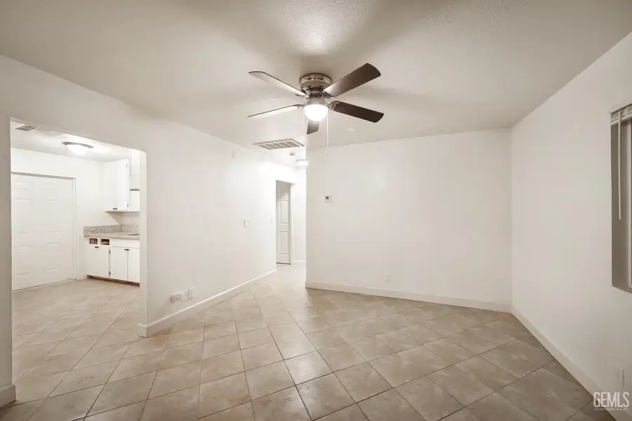 1001 S OWENS STREET, Bakersfield, CA 93307 - Image #3