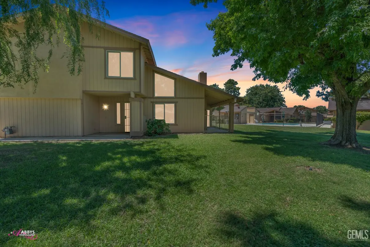 1000 OLIVE DR DRIVE #4, Bakersfield, CA 93308 - Image #1
