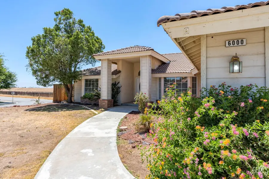 6000 BENBASSET PLACE, Bakersfield, CA 93306 - Image #2