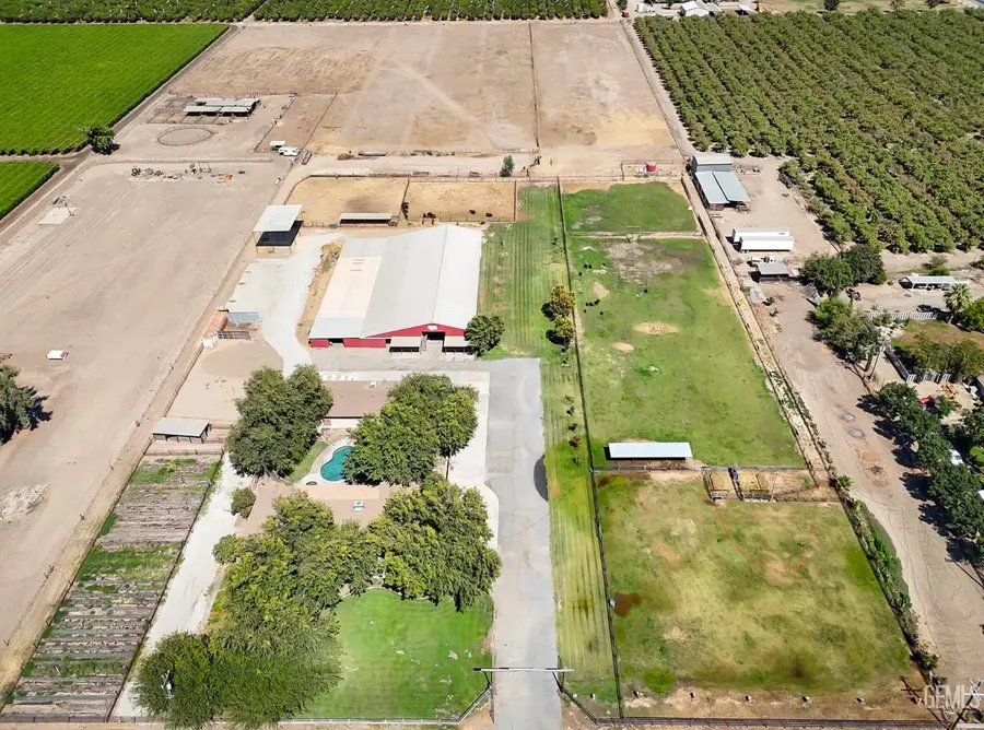 15852 WIBLE ROAD, Bakersfield, CA 93313 - Image #2