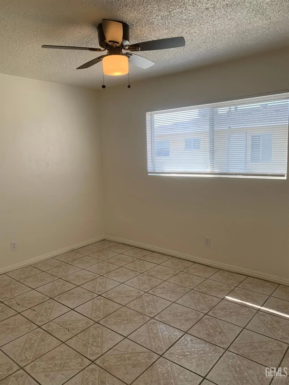 307 BEALE AVENUE, Bakersfield, CA 93305 - Image #1