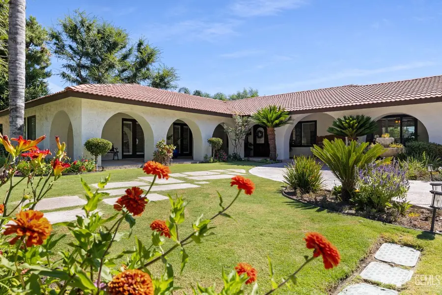 4370 FRUITVALE AVENUE, Bakersfield, CA 93308 - Image #2