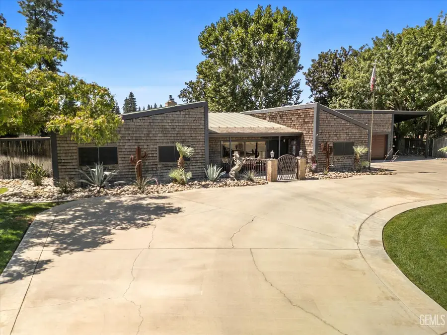 16451 BARTON LANE, Bakersfield, CA 93314 - Image #3