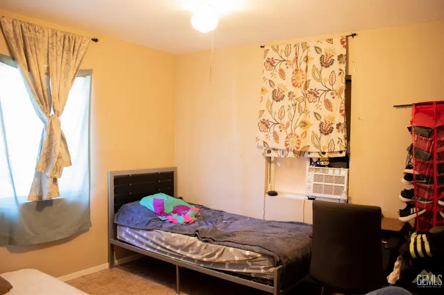 11317 ROSE STREET, Lamont, CA 93241 - Image #3