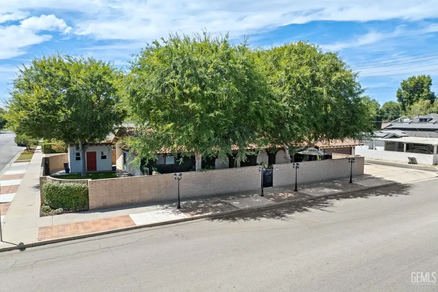 1801 PINE STREET, Bakersfield, CA 93301 - Image #2