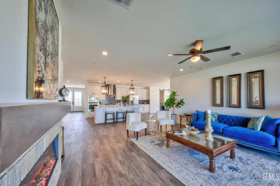 11113 ALCAZAR, Bakersfield, CA 93311 - Image #3