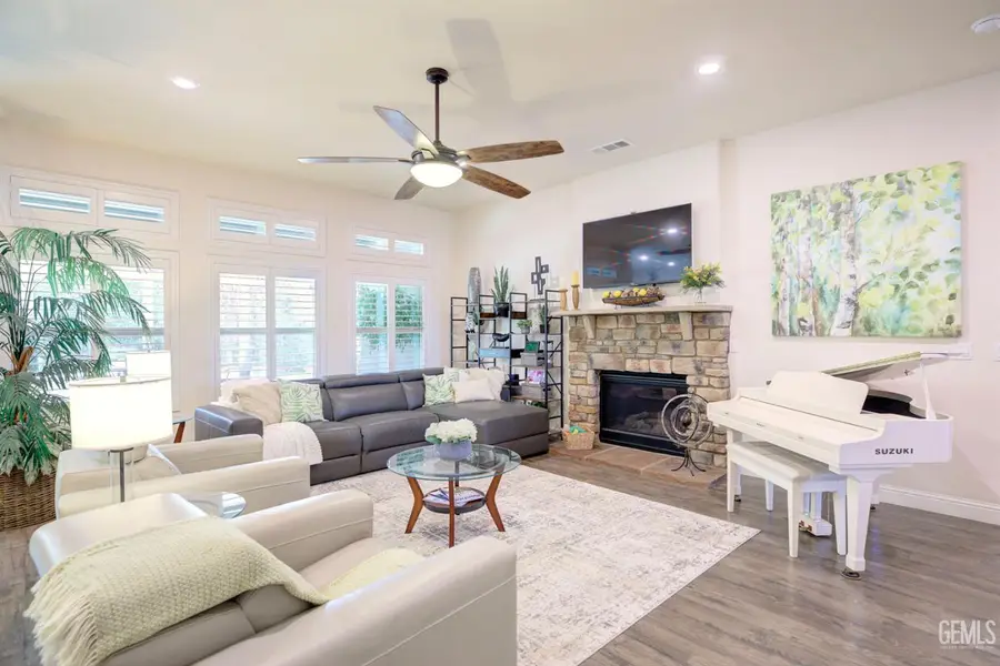 9513 RANCHO VIEJO DRIVE, Bakersfield, CA 93314 - Image #3