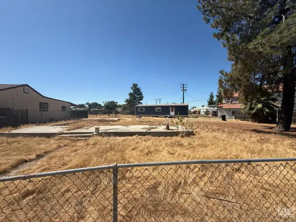 1216 10TH AVENUE, Delano, CA 93215