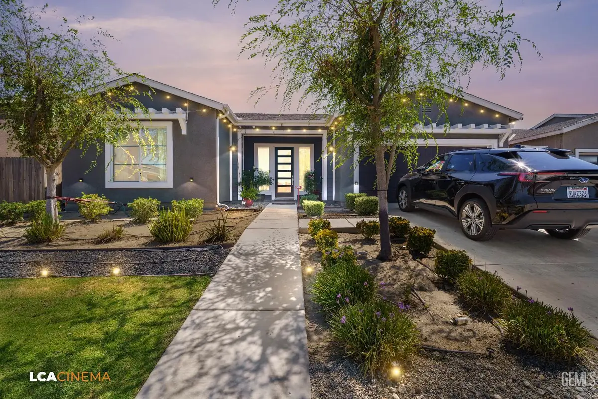 5913 HAWTHORN TREE LANE, Bakersfield, CA 93313 - Image #1