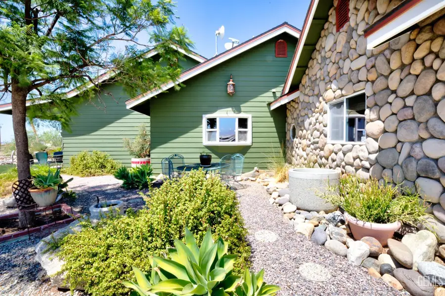 1929 COMANCHE DRIVE, Bakersfield, CA 93307 - #3