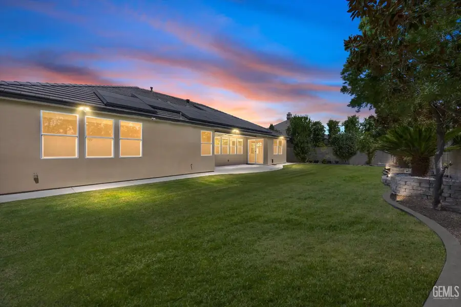 11009 STRATHAVEN STREET, Bakersfield, CA 93312 - Image #2