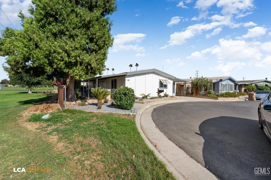 701 UNDERWOOD COURT, Bakersfield, CA 93301 - Image #3