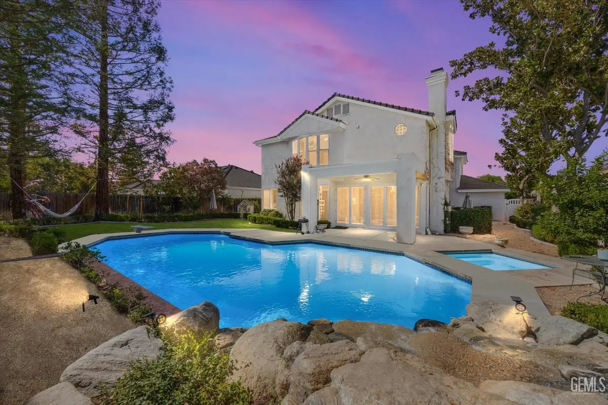 11009 DANECROFT WAY, Bakersfield, CA 93311 - Image #1