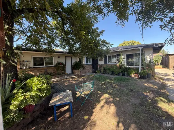 992 DELFINO LANE, Bakersfield, CA 93304