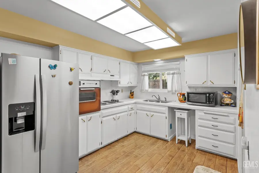 504 PEBBLE BEACH DRIVE, Bakersfield, CA 93309 - #2