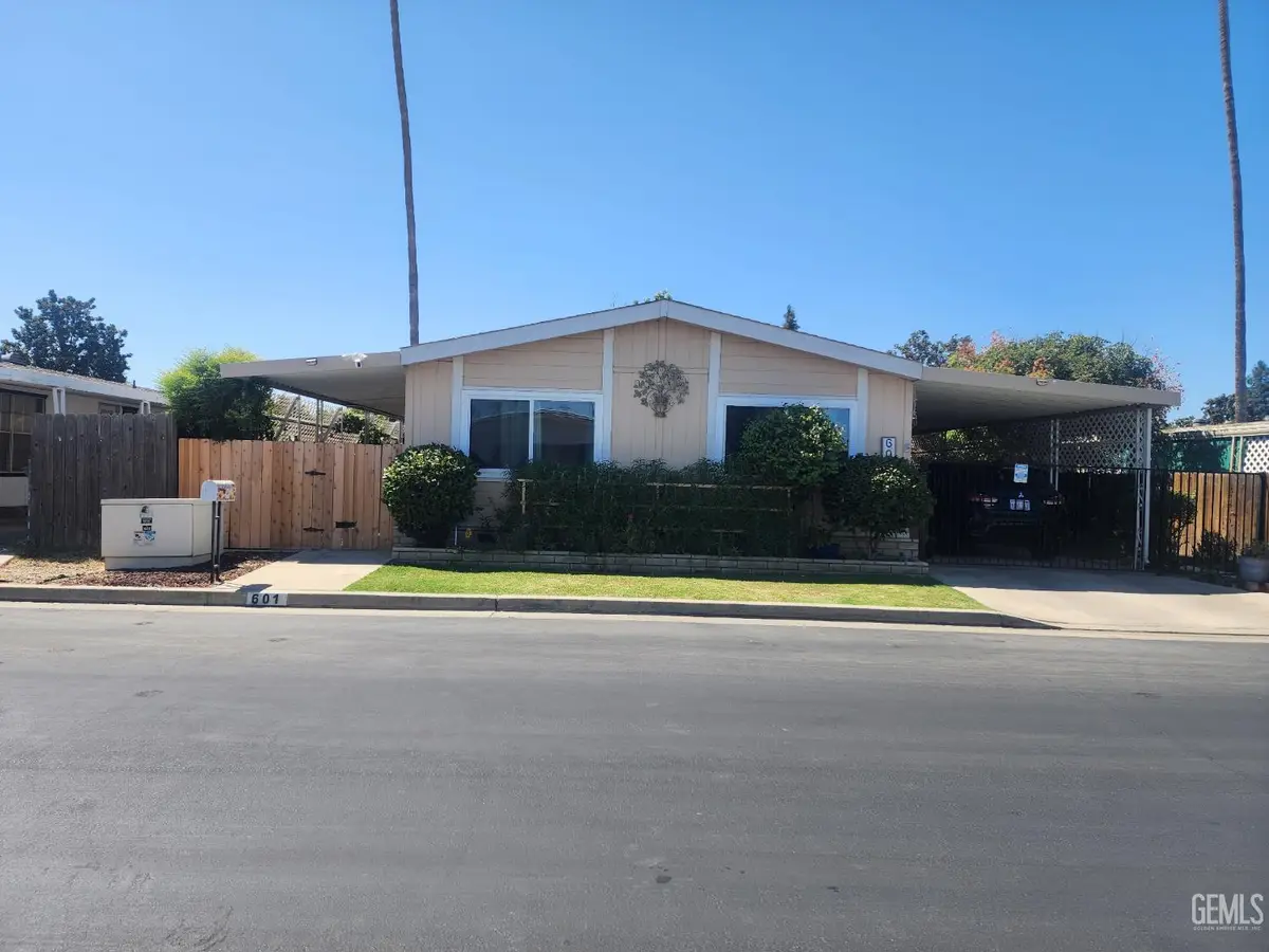 601 42ND STREET, Bakersfield, CA 93301 - Image #1
