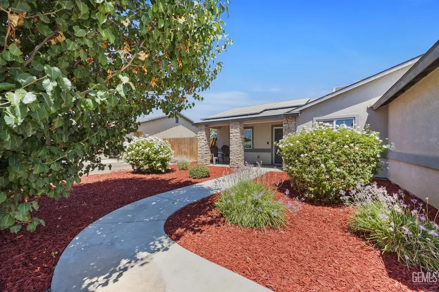 716 CANDIA AVENUE, Bakersfield, CA 93307 - Image #3