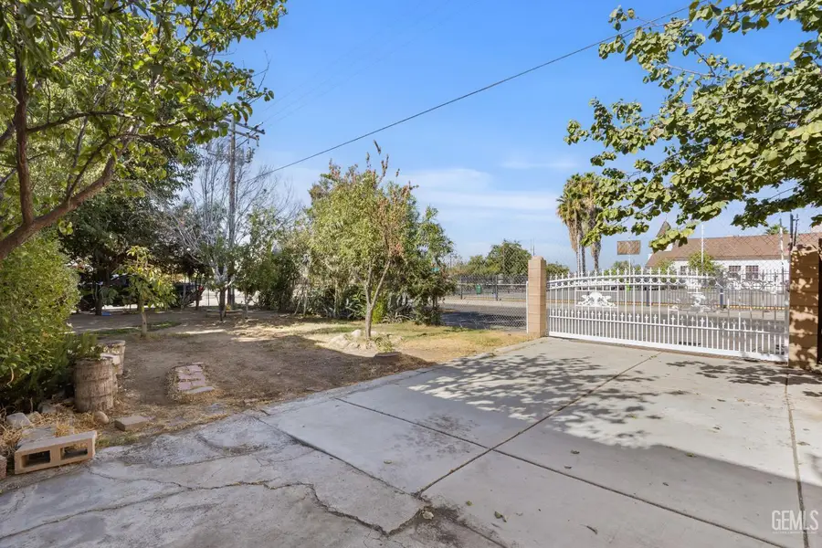 2700 MONTEREY STREET, Bakersfield, CA 93306 - Image #3
