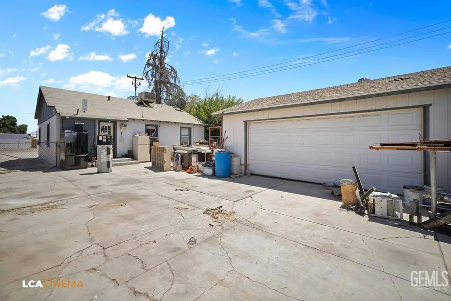 2107 MCCRAY STREET, Bakersfield, CA 93308 - Image #3