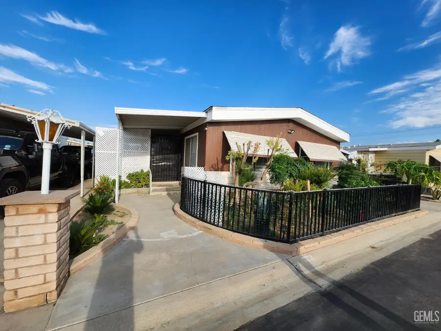 6000 E BRUNDAGE LANE #35, Bakersfield, CA 93307 - Image #2