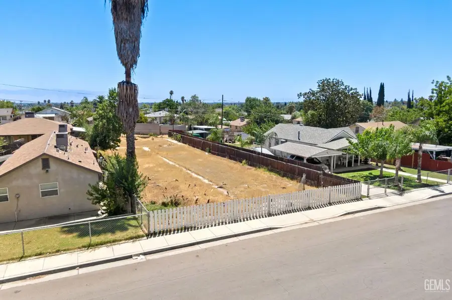 1307 GRACE STREET, Bakersfield, CA 93305 - Image #3