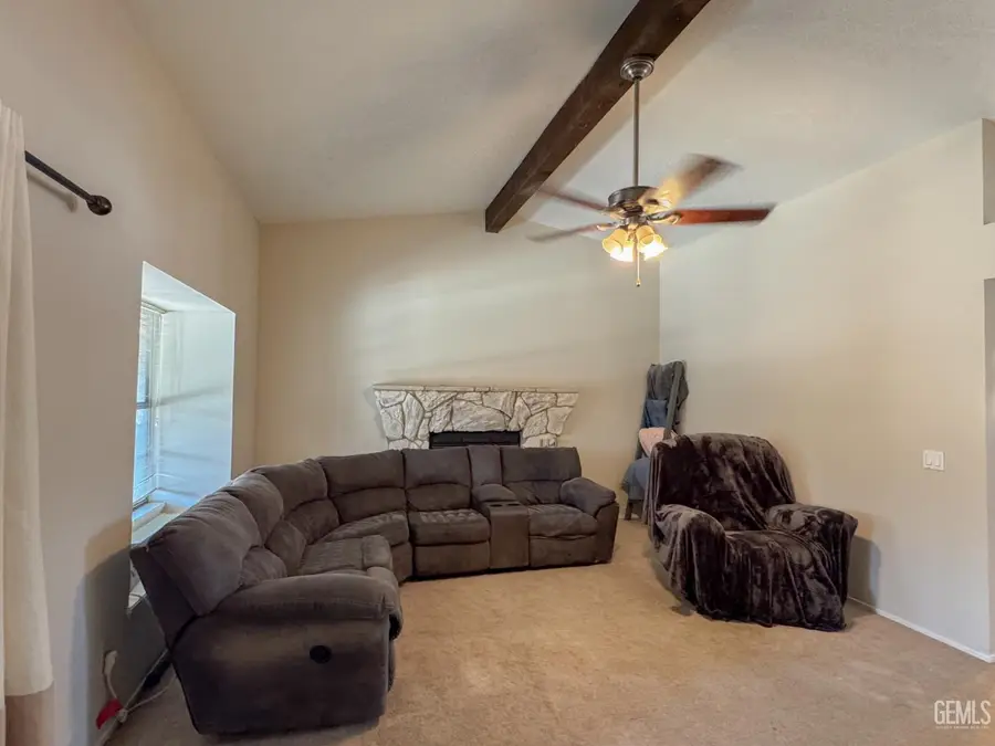 10609 CAMINO EL CANON, Bakersfield, CA 93311 - Image #3