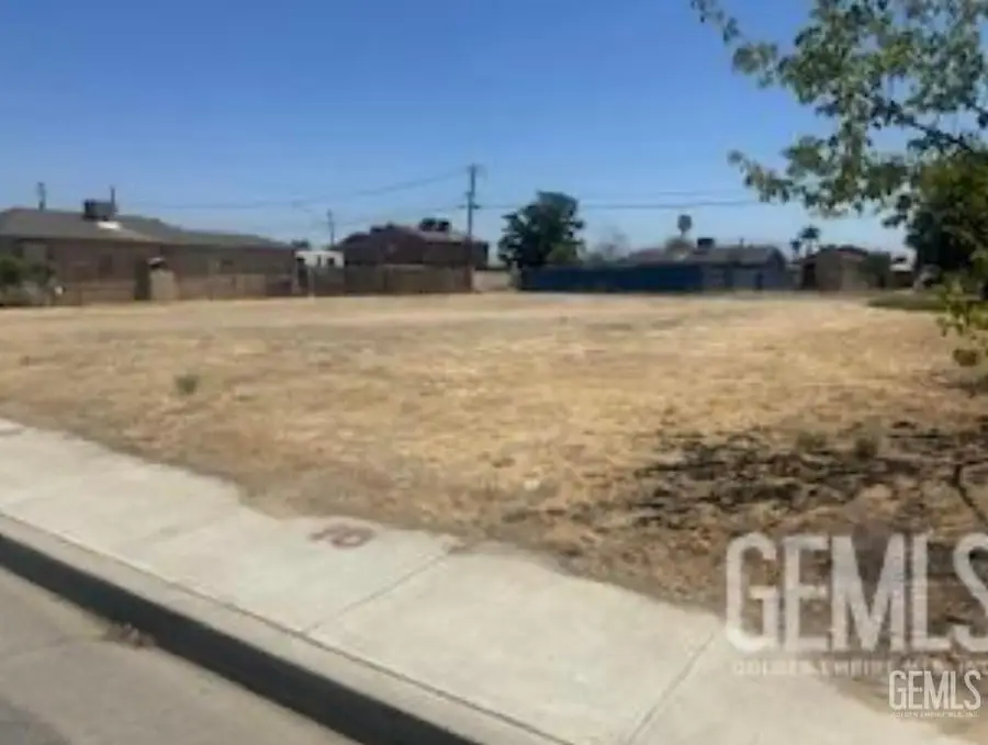 225 S OWENS STREET, Bakersfield, CA 93307 - #3