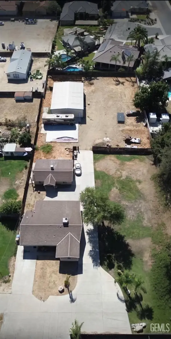 10931 SHELLABARGER ROAD, Bakersfield, CA 93312