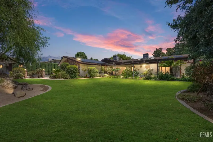 105 CAMINO DEL OESTE, Bakersfield, CA 93309 - Image #2