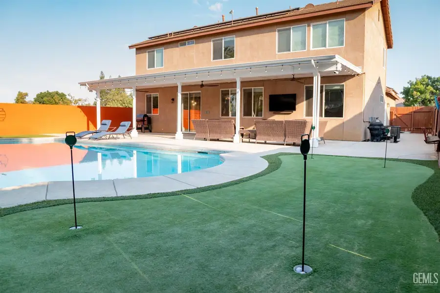 10300 COCONUT GROVE COURT, Bakersfield, CA 93312 - Image #2